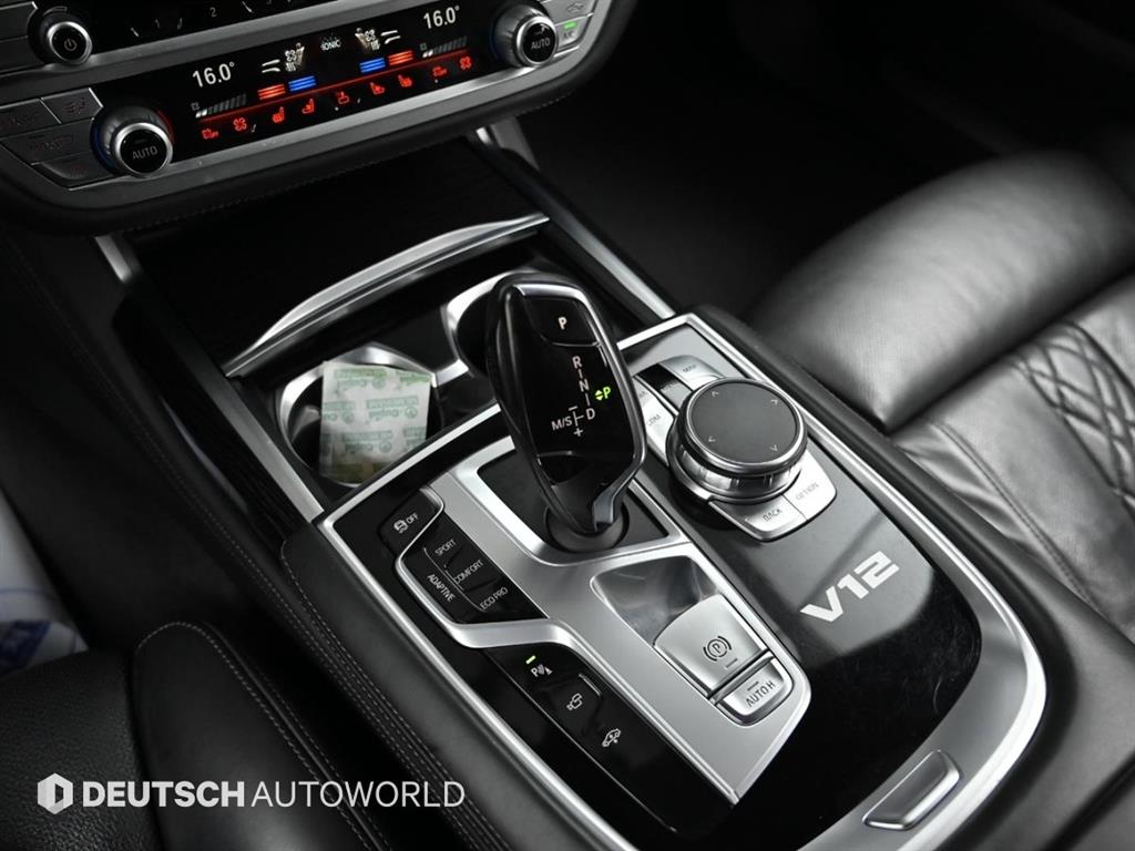 BMW 7-Series — photo 09