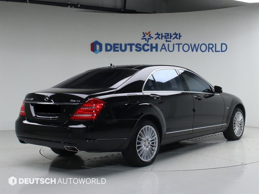 Mercedes-Benz S-Class — photo 02