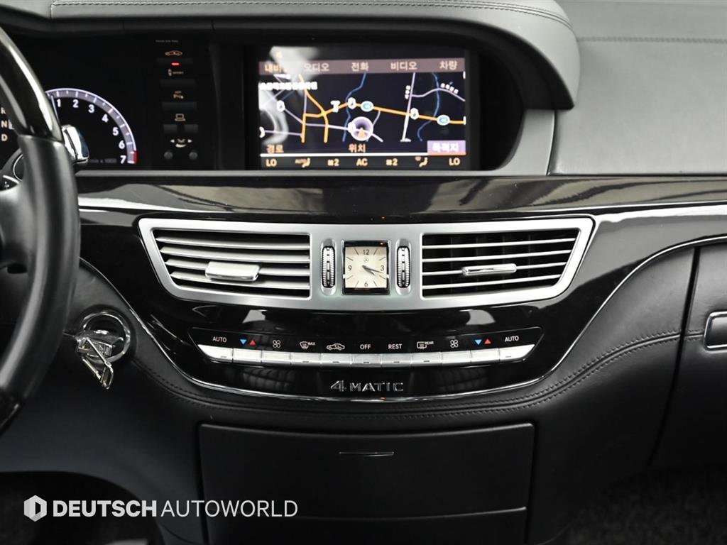 Mercedes-Benz S-Class — photo 14