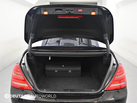 Mercedes-Benz S-Class — photo 18