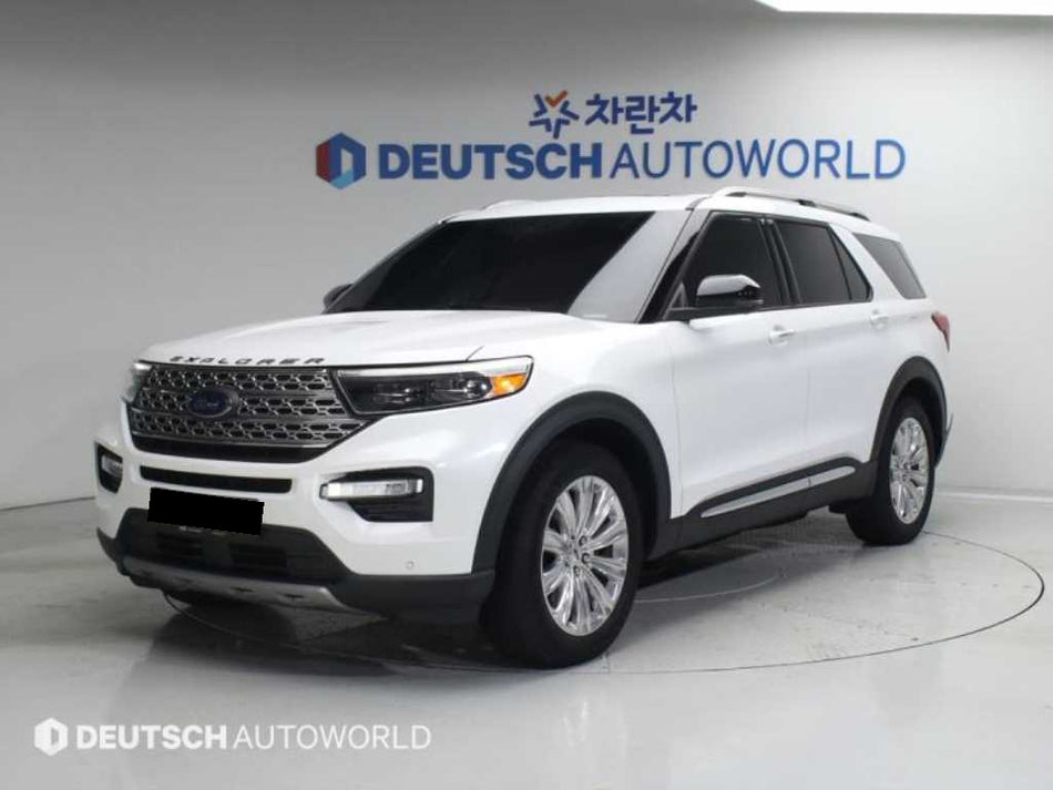 Ford Explorer — photo 01