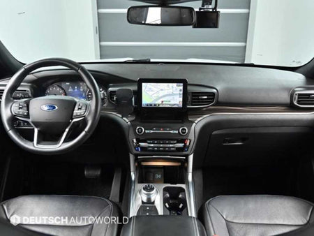 Ford Explorer — photo 07