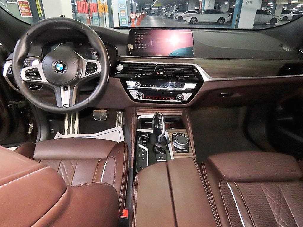 BMW Gran Turismo — photo 10