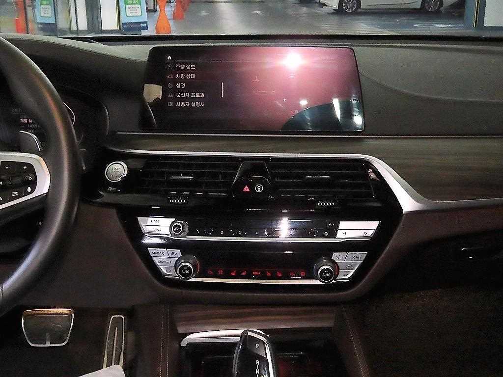 BMW Gran Turismo — photo 11