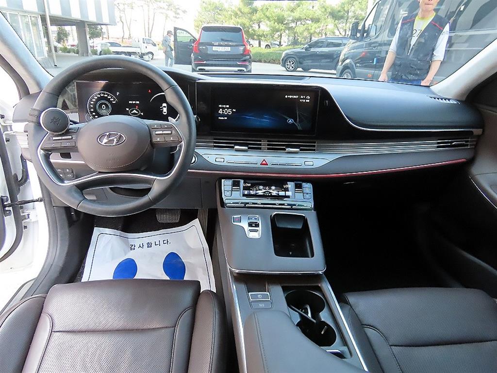 Hyundai Grandeur — photo 07
