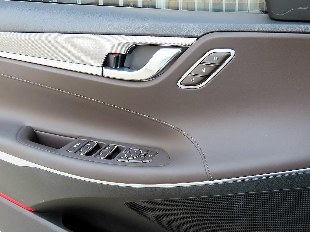 Hyundai Grandeur — photo 11