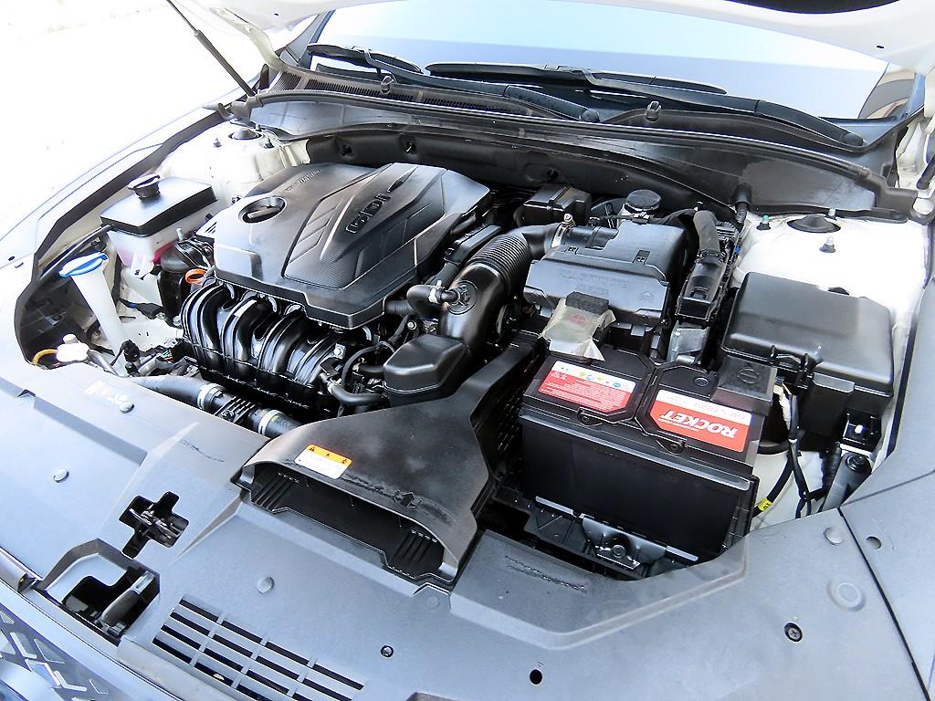 Hyundai Grandeur — photo 19