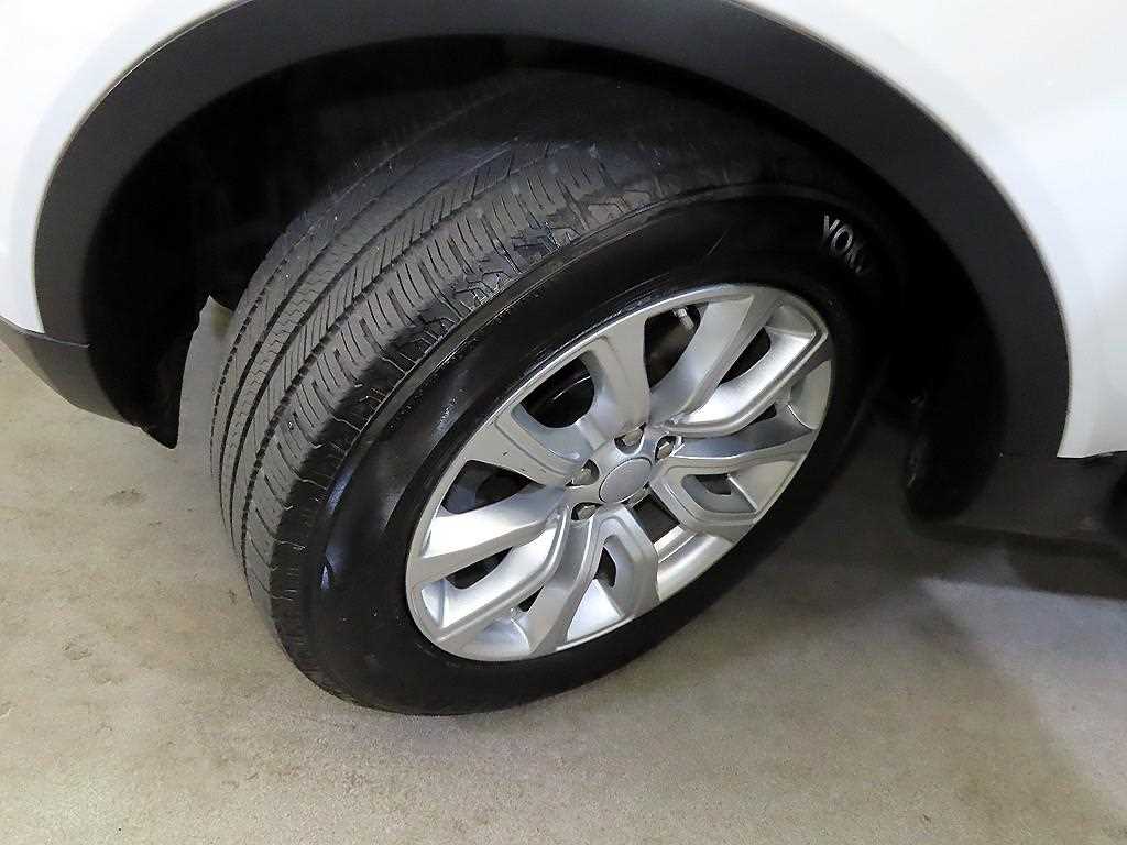 Land Rover Range Rover Evoque — photo 20