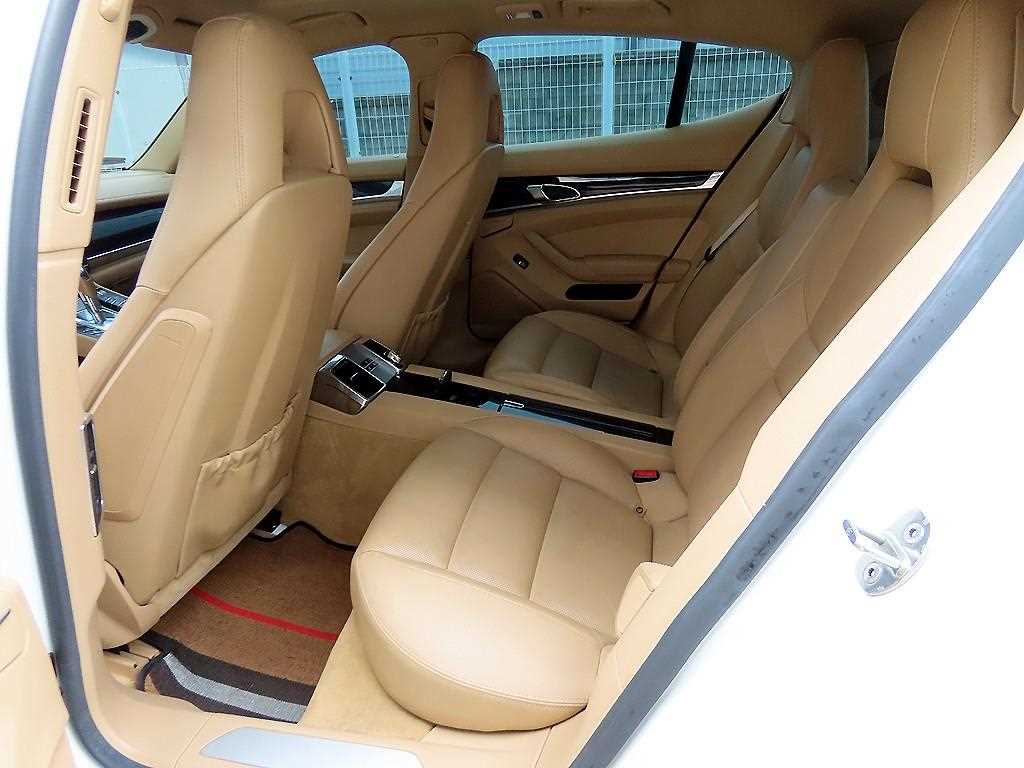 Porsche Panamera — photo 06