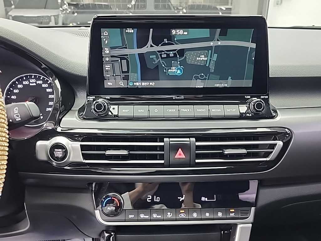 Kia Seltos — photo 10