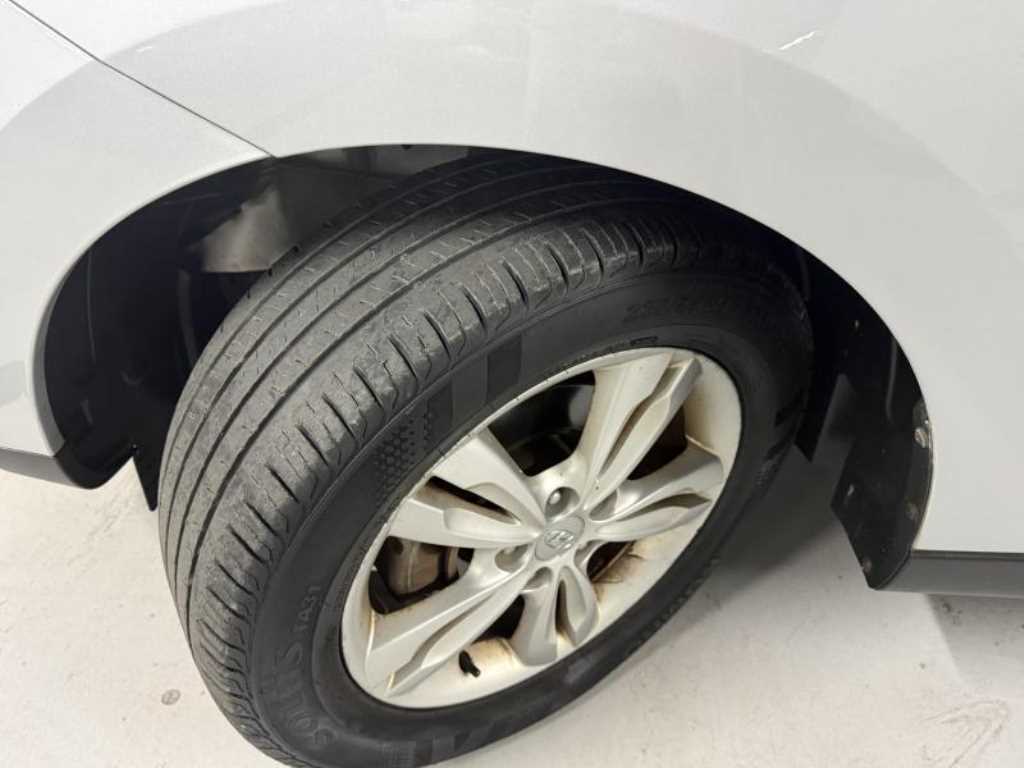 Hyundai Tucson — photo 18