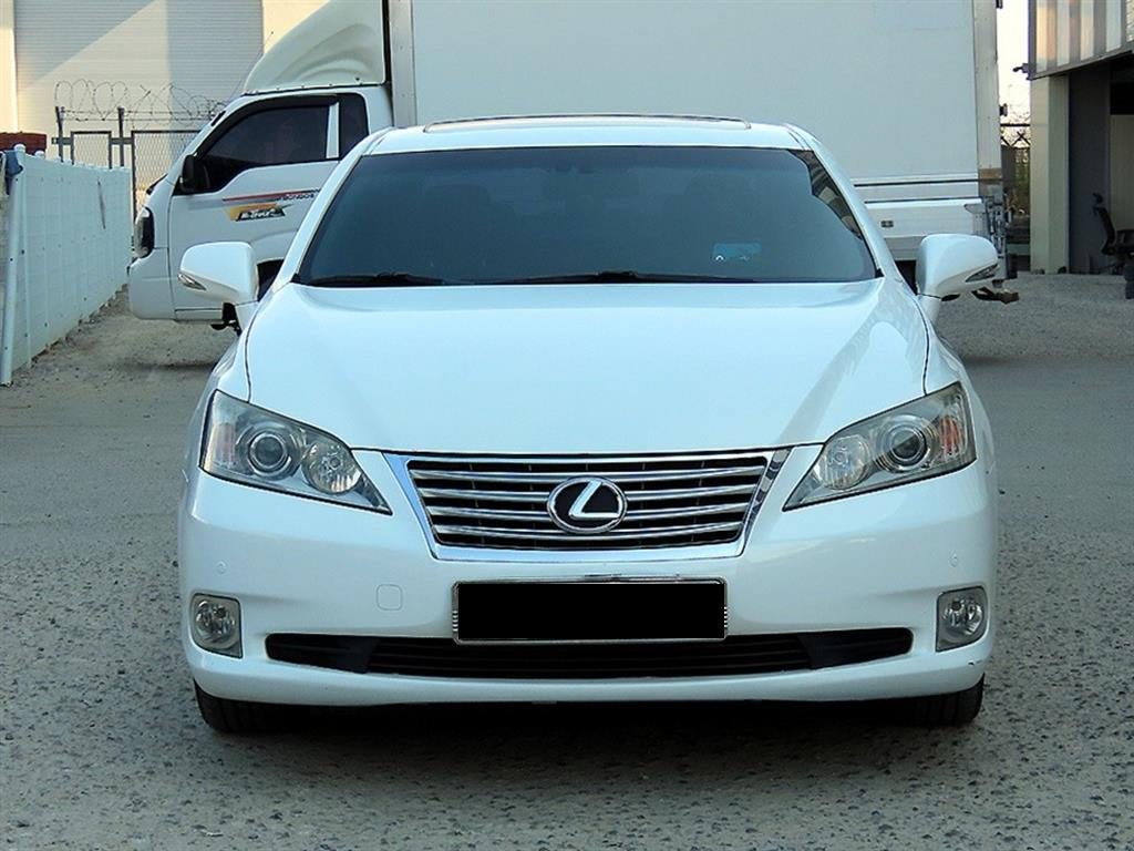 Lexus ES — photo 01