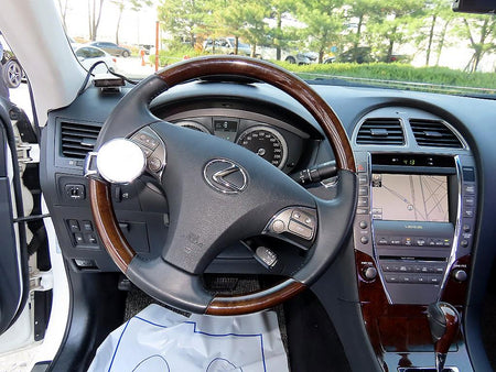 Lexus ES — photo 08