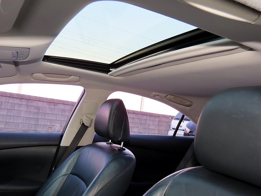 Lexus ES — photo 17