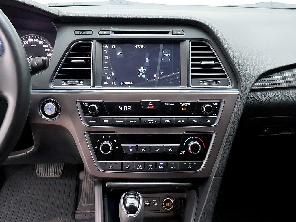 Hyundai Sonata — photo 09