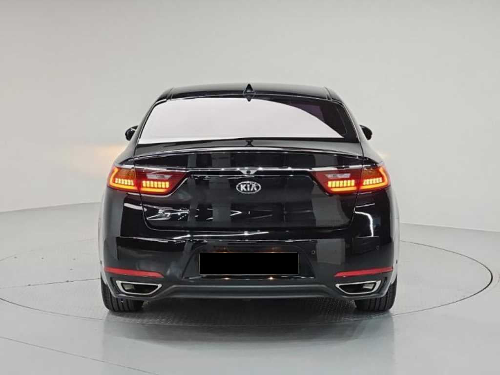 Kia K7 — photo 04