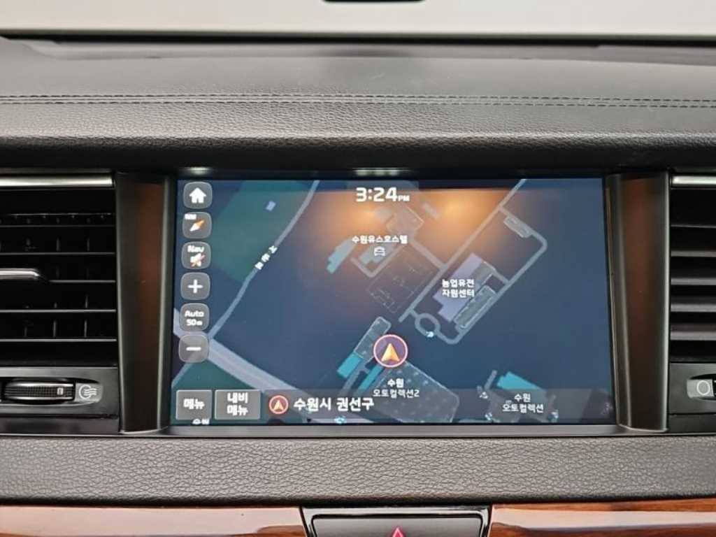 Kia K7 — photo 09