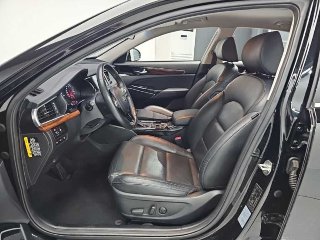 Kia K7 — photo 18