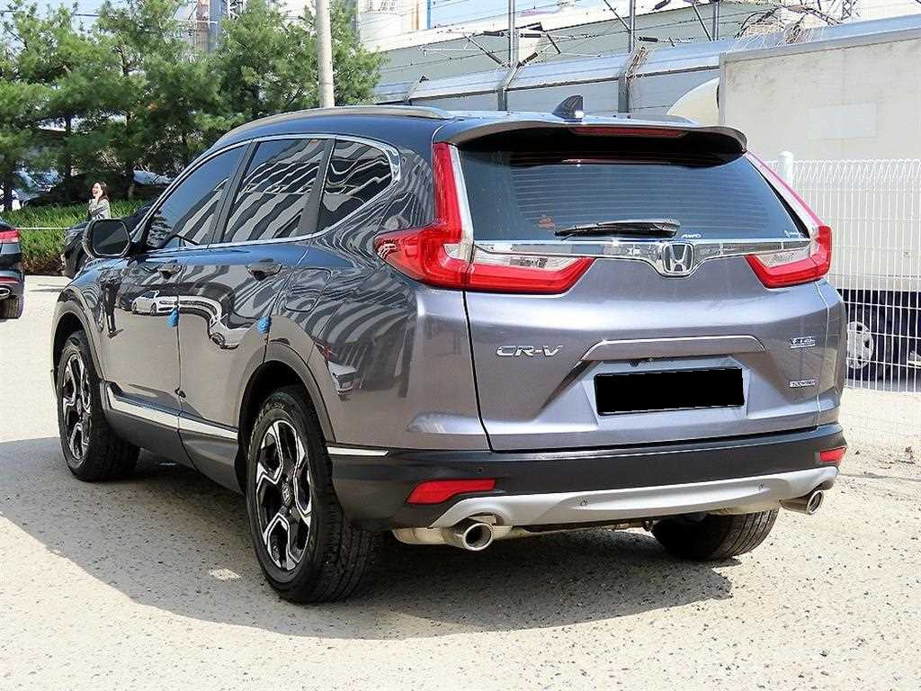 Honda CR-V — photo 03