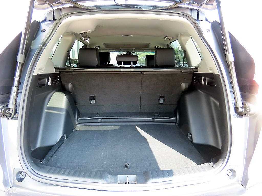 Honda CR-V — photo 17