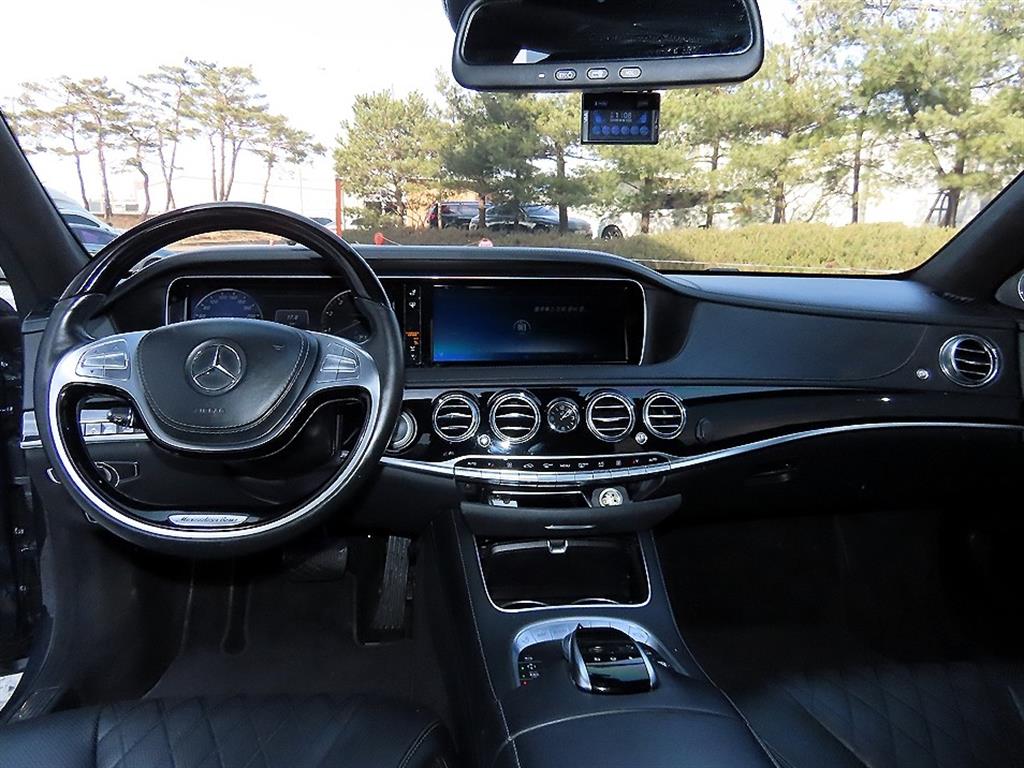 Mercedes-Benz S-Class — photo 07