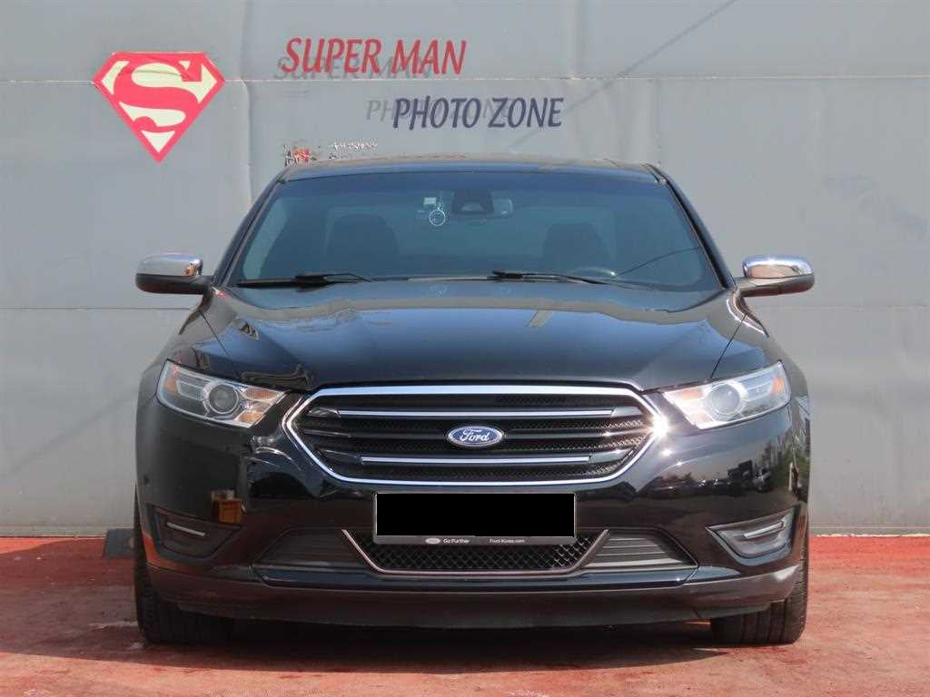 Ford Taurus — photo 02