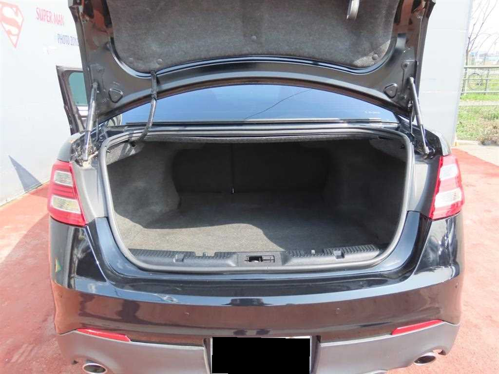Ford Taurus — photo 05
