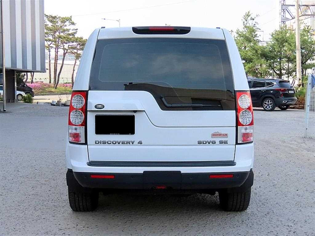 Land Rover Discovery — photo 04