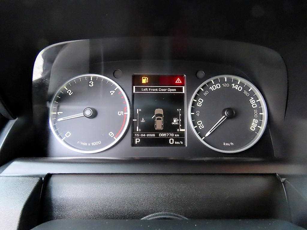 Land Rover Discovery — photo 09