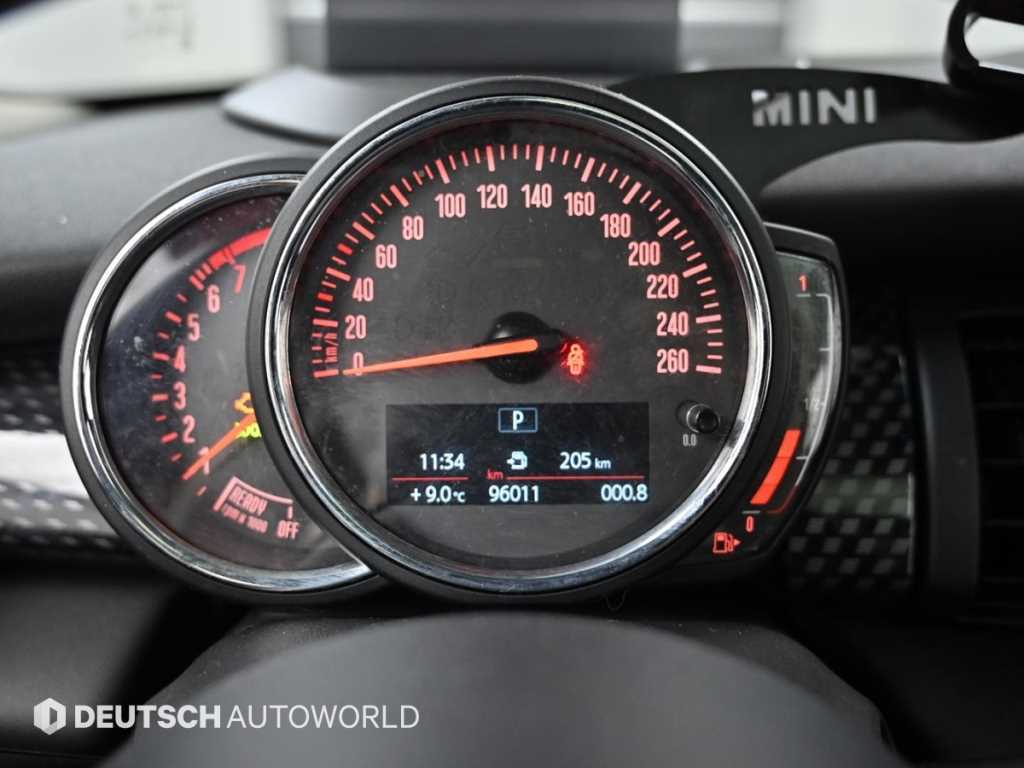 Mini Cooper — photo 08