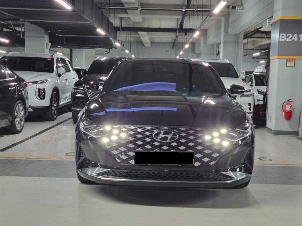 Hyundai Grandeur — photo 02