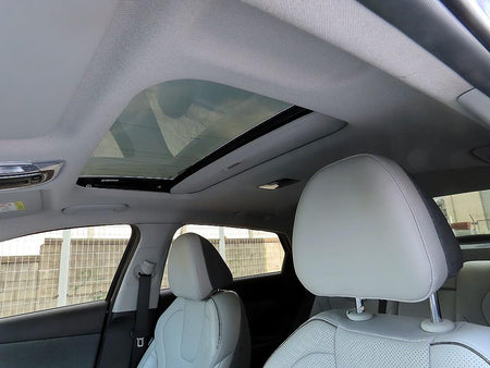 Hyundai Avante — photo 18
