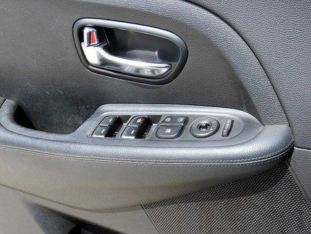 Kia Carens — photo 11
