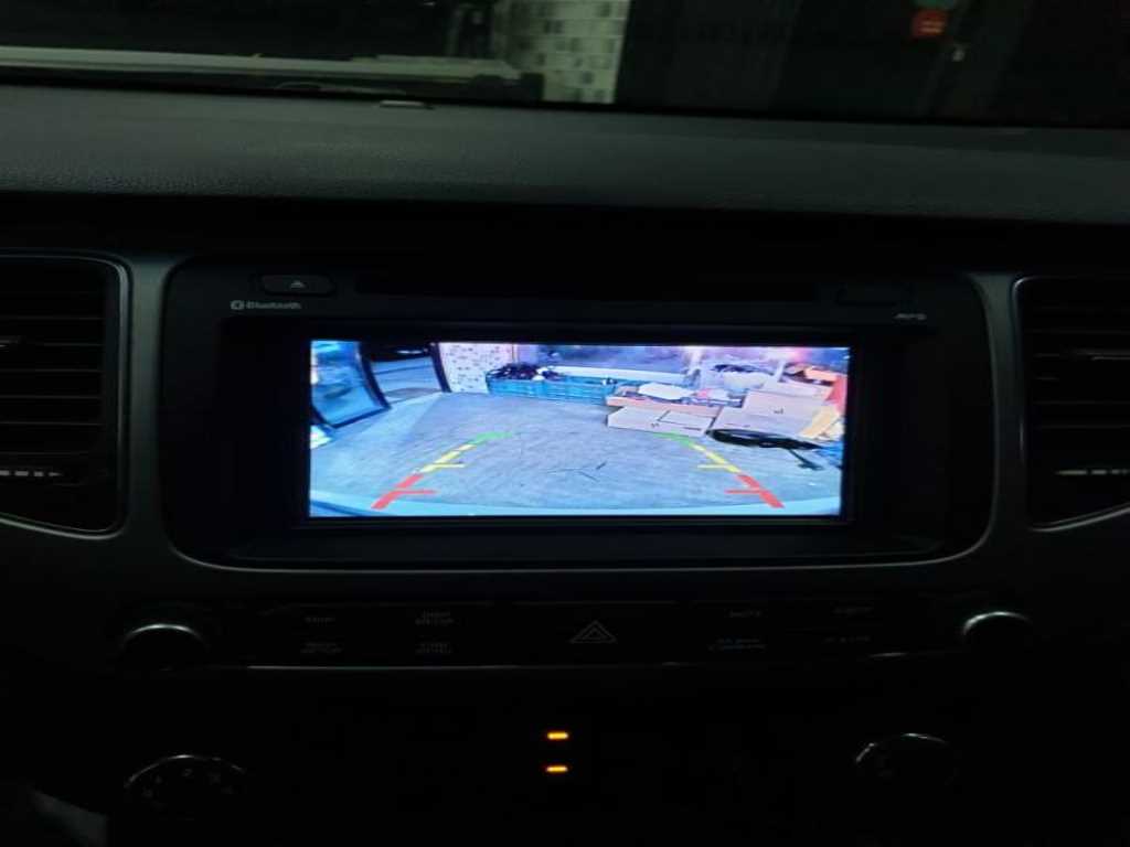 Kia Carens — photo 14