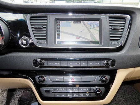 Kia Carnival — photo 13