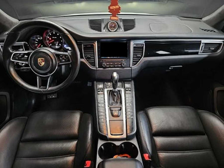 Porsche Macan — photo 05