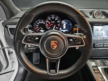 Porsche Macan — photo 06