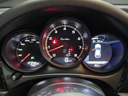 Porsche Macan — photo 08