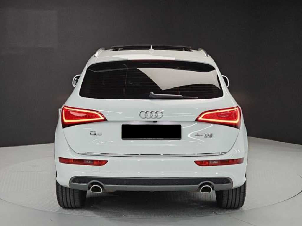 Audi Q5 — photo 04