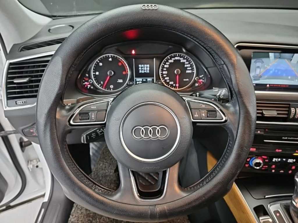 Audi Q5 — photo 07