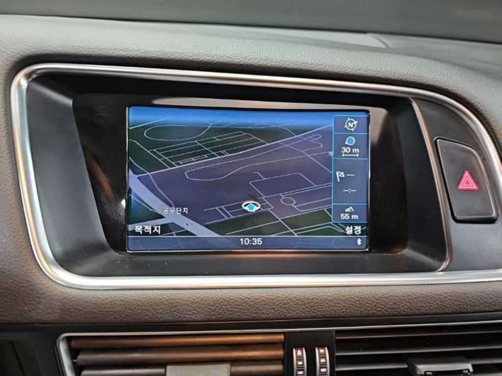 Audi Q5 — photo 09