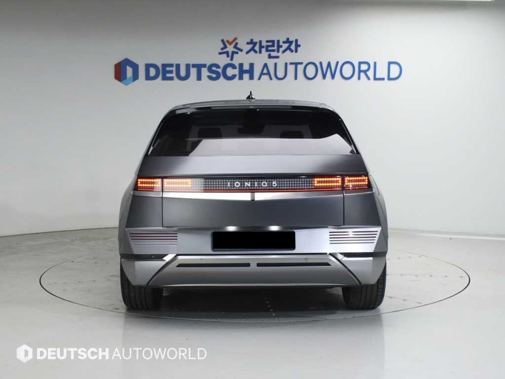 Hyundai Ioniq5 — photo 04