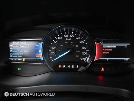 Ford Explorer — photo 08