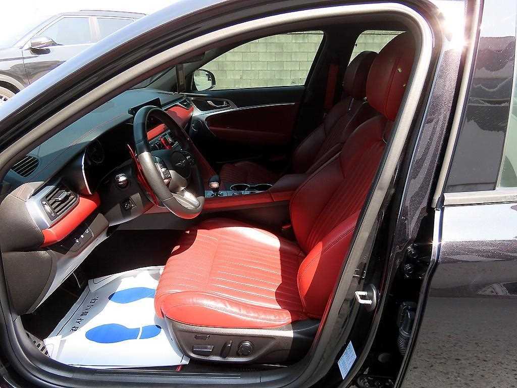 Genesis G70 — photo 05