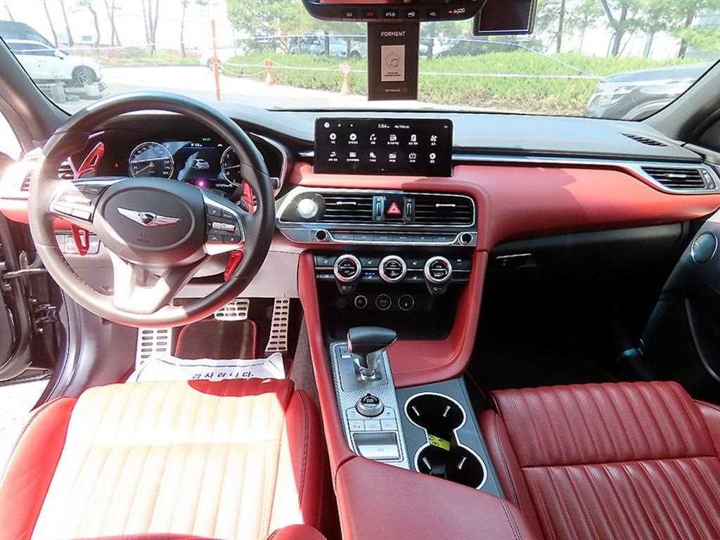 Genesis G70 — photo 07