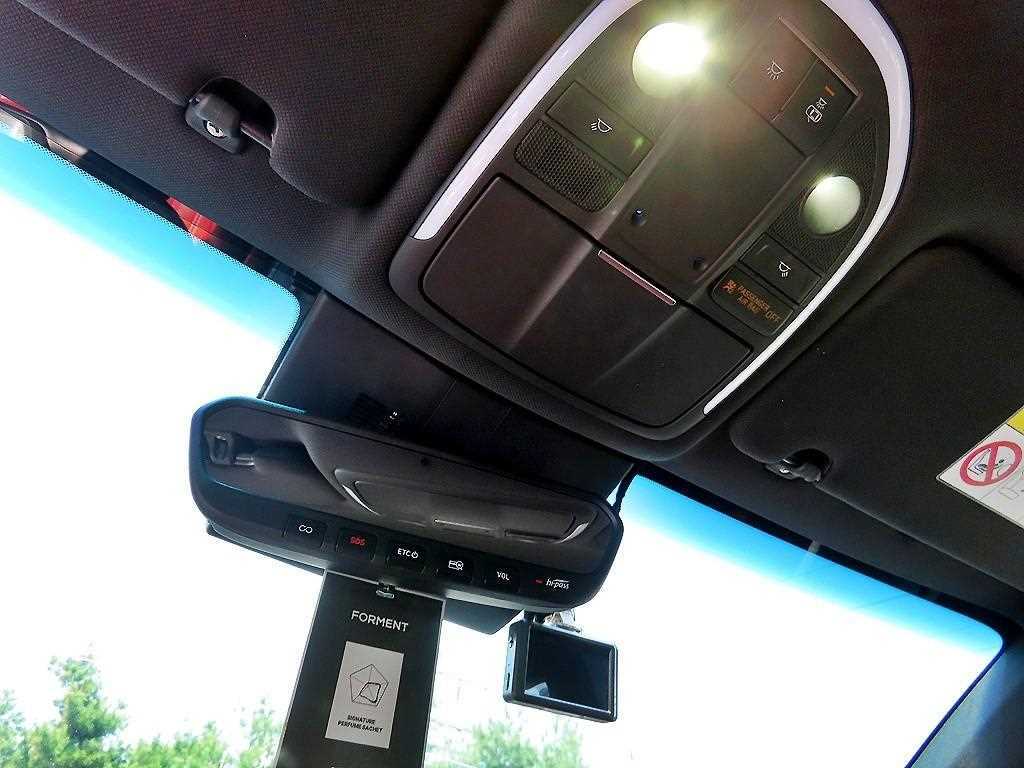Genesis G70 — photo 15