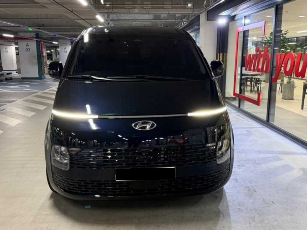 Hyundai Staria — photo 01