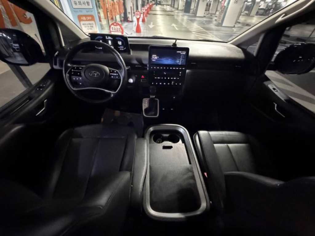 Hyundai Staria — photo 06
