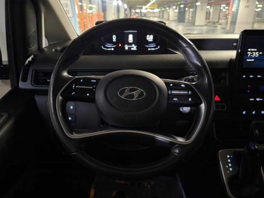 Hyundai Staria — photo 08