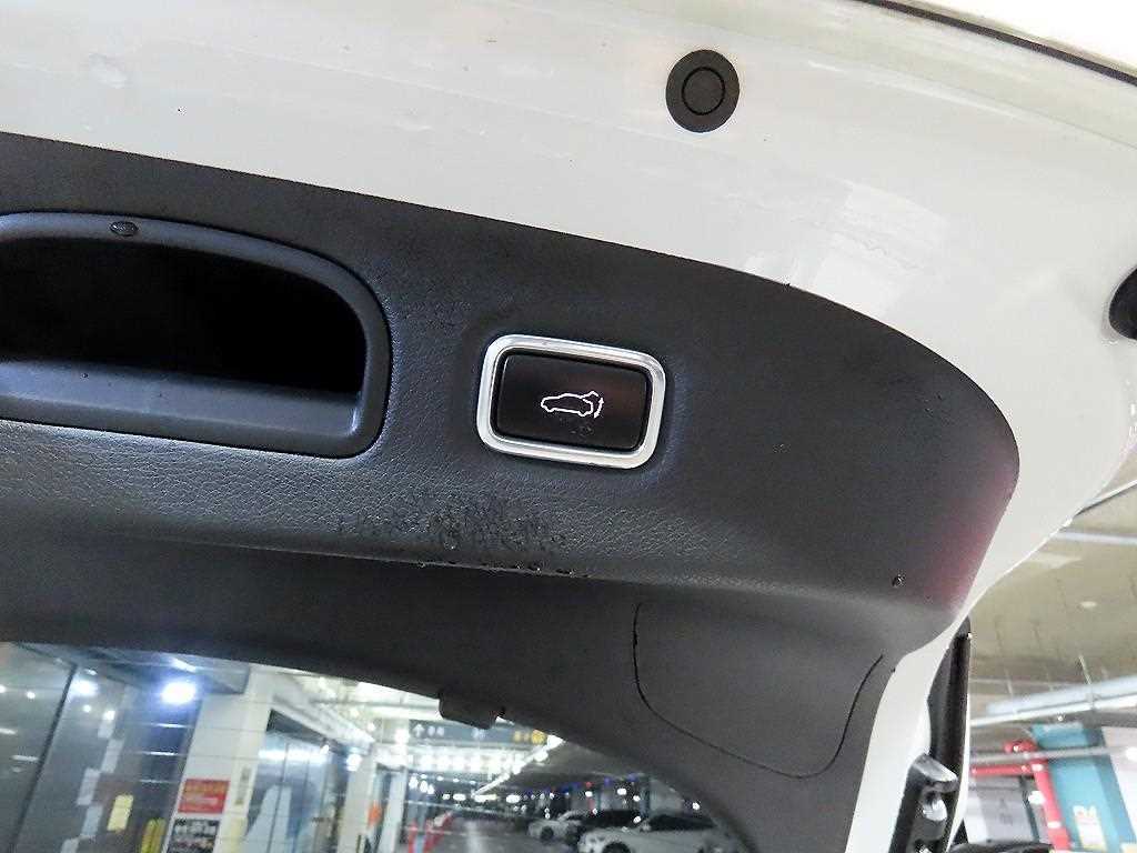 Kia Stinger — photo 16